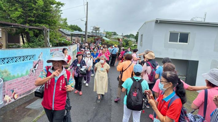 LINE_ALBUM_1140730志願服務觀摩研習_250801_82