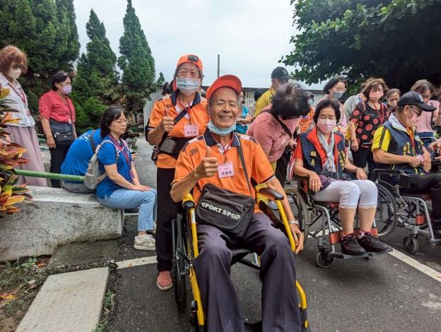 LINE_ALBUM_1140730志願服務觀摩研習_250801_281