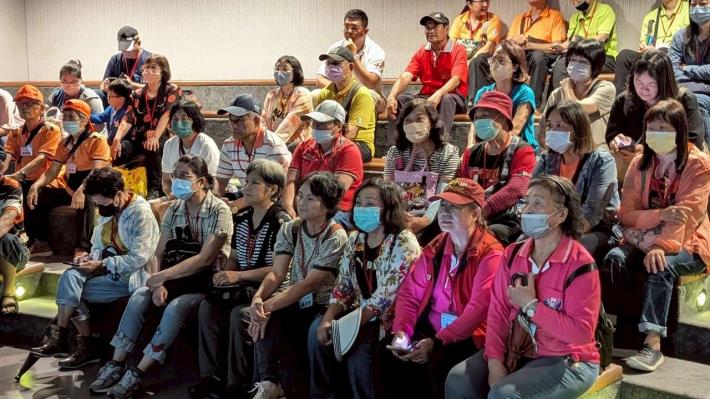 LINE_ALBUM_1140730志願服務觀摩研習_250801_376