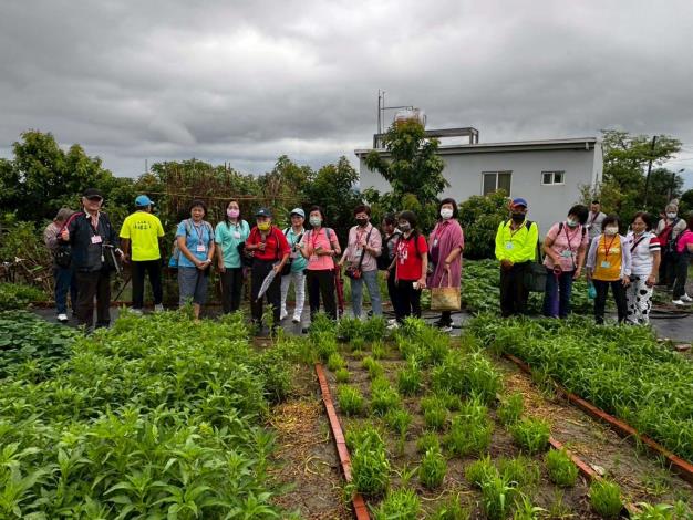 LINE_ALBUM_1140730志願服務觀摩研習_250801_53