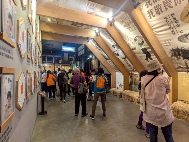 LINE_ALBUM_1140730志願服務觀摩研習_250801_361