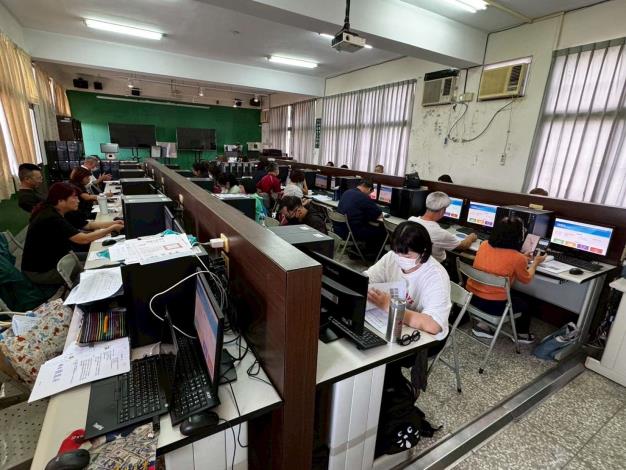 LINE_ALBUM_1140818資訊訓練第3、4場_250818_4