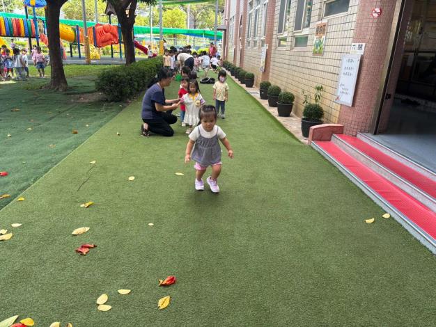 LINE_ALBUM_115.8.10-14_260816_7