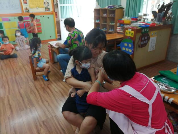 幼兒施打流感疫苗 (4)