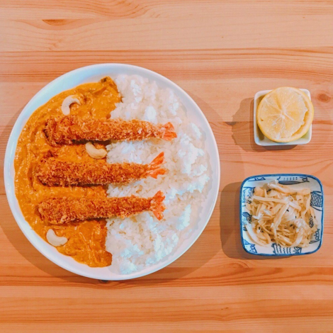 蝦蝦彎腰咖哩飯