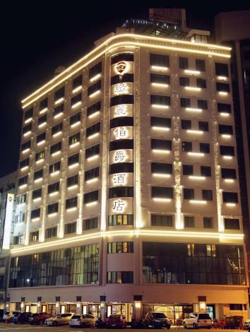 緻麗伯爵-2